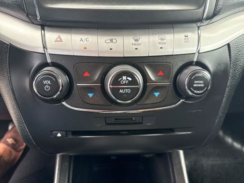 Used 2019 Dodge Journey GT AWD/4WD image 23