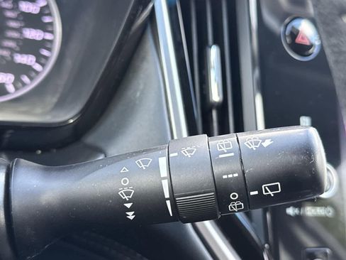 Used 2022 Subaru Outback Premium image 20