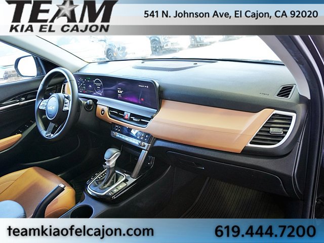 Certified 2026 Kia Seltos EX w/ EX Sunroof Package FWD image 12