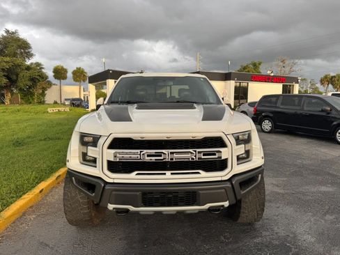 Used 2017 Ford F150 Raptor w/ Equipment Group 802A Luxury AWD/4WD image 2