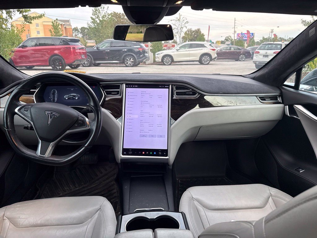 Used 2016 Tesla Model S 60 RWD image 17