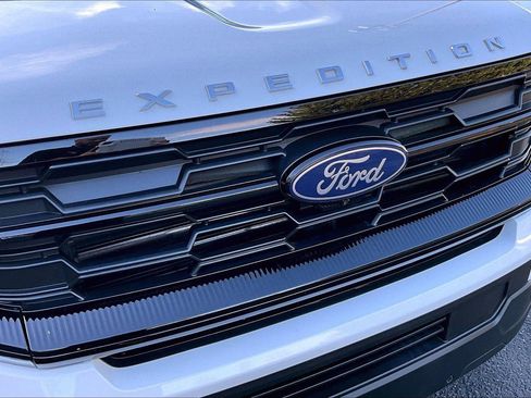 Used 2025 Ford Expedition Max Active image 29