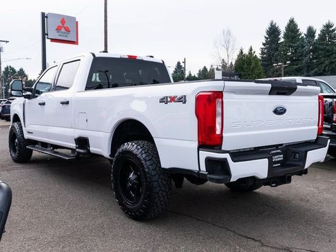 Used 2024 Ford F350 XLT AWD/4WD image 4