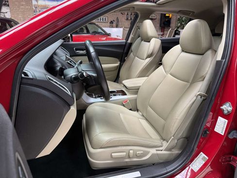 Used 2018 Acura TLX FWD image 25