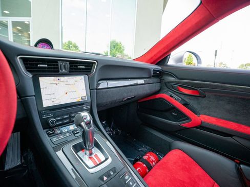 Used 2018 Porsche 911 GT2 RS RWD image 46