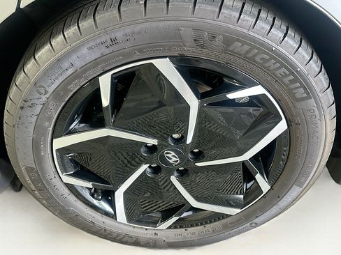 Used 2024 Hyundai Ioniq 5 Limited RWD image 11