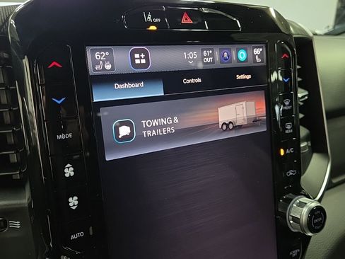 New 2026 RAM 1500 4x4 Crew Cab image 22