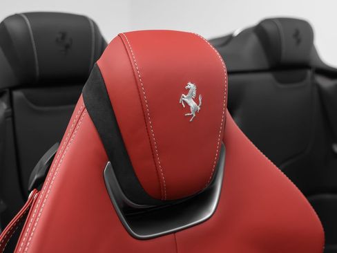 Certified 2025 Ferrari Roma Spider RWD image 24