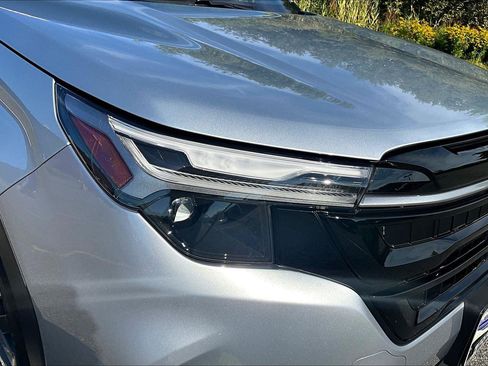 Used 2025 Subaru Forester Touring image 30