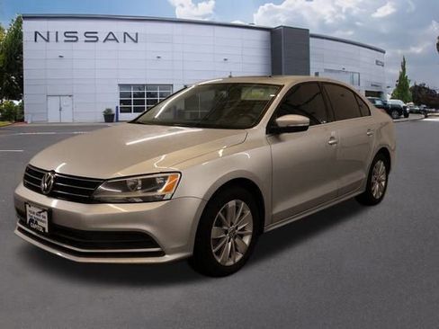 Used 2015 Volkswagen Jetta SE image 5