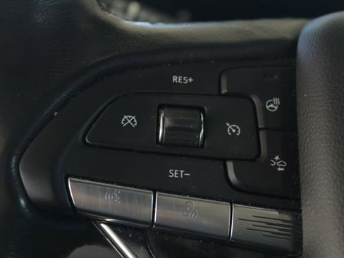 Certified 2022 Cadillac Escalade ESV Premium Luxury image 12