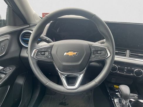 Used 2026 Chevrolet Trax LT w/ Driver Confidence Package FWD image 12