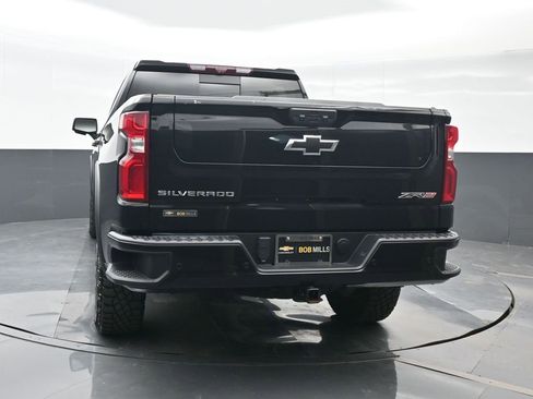 Used 2023 Chevrolet Silverado 1500 ZR2 w/ Technology Package image 5
