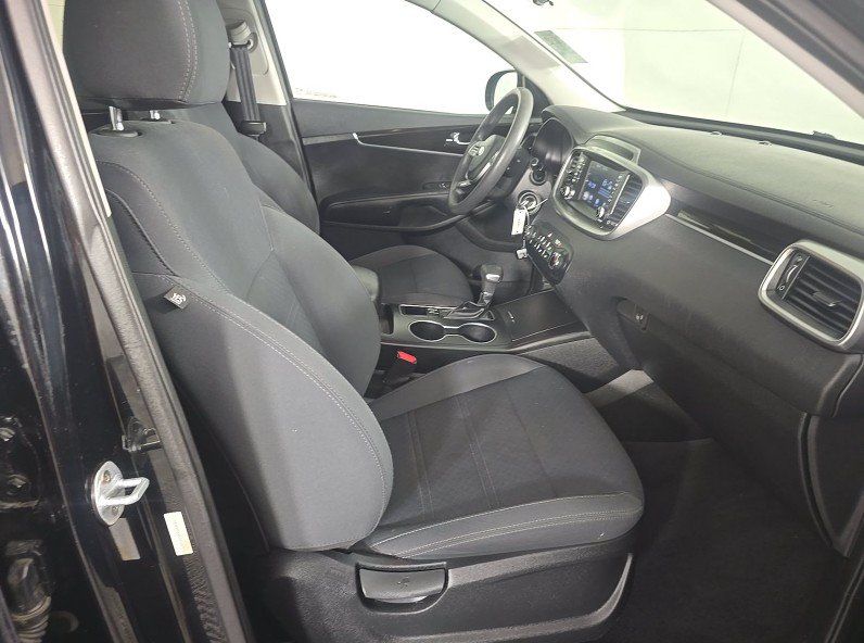 Used 2019 Kia Sorento AWD image 15
