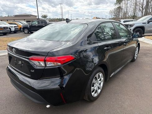 Used 2025 Toyota Corolla LE image 10