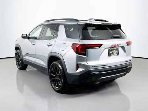 Used 2026 GMC Terrain Elevation w/ Elevation Premium Package AWD/4WD image 5