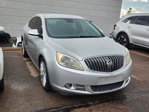 Used 2014 Buick Verano FWD image 19