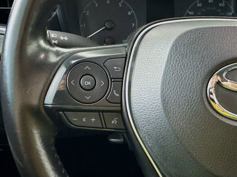 Used 2023 Toyota Corolla Cross LE image 11