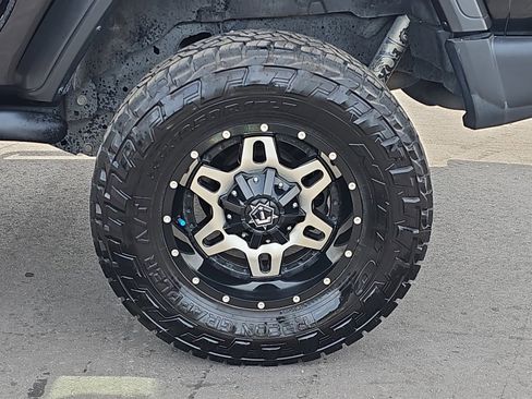 Used 2020 Jeep Wrangler Sport image 35