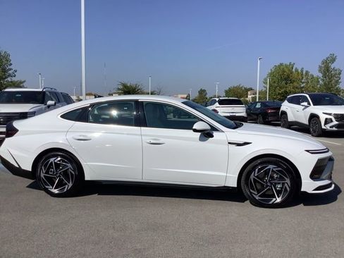 New 2026 Hyundai Sonata SEL image 4