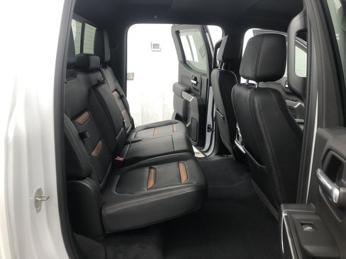 Used 2020 GMC Sierra 1500 AT4 w/ AT4 Preferred Package image 9