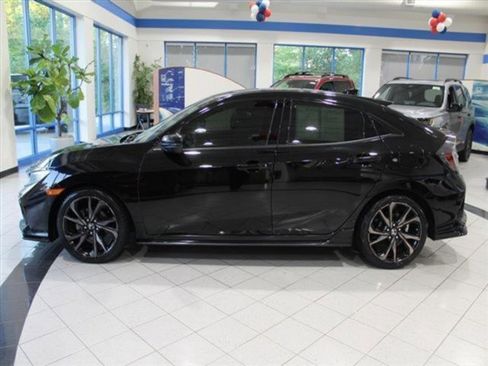 Used 2018 Honda Civic Sport Touring image 8
