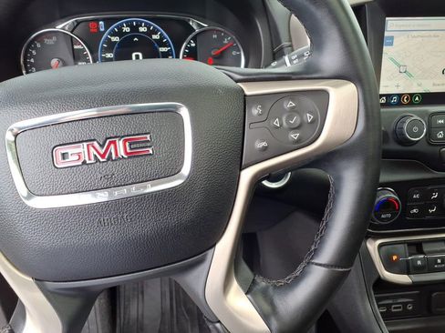 Used 2024 GMC Terrain Denali w/ Black Diamond Edition AWD/4WD image 16