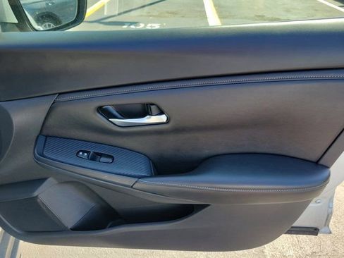 Used 2023 Nissan Sentra SV image 8