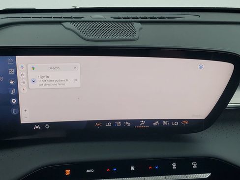 Used 2025 Buick Enclave Avenir FWD image 19