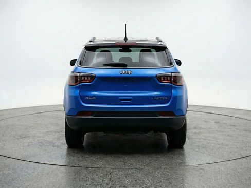 Used 2025 Jeep Compass Trailhawk AWD/4WD image 7