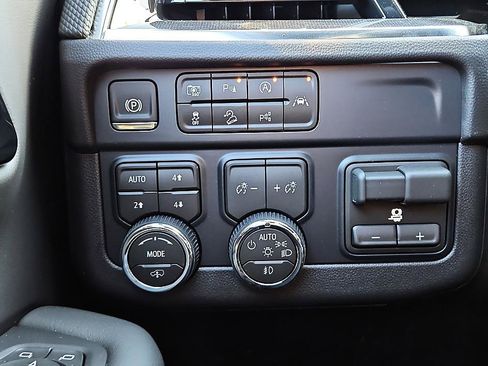 New 2026 Chevrolet Tahoe RST w/ RST Capability Package AWD/4WD image 23