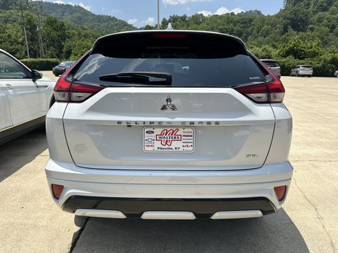 Used 2025 Mitsubishi Eclipse Cross SEL AWD/4WD image 3