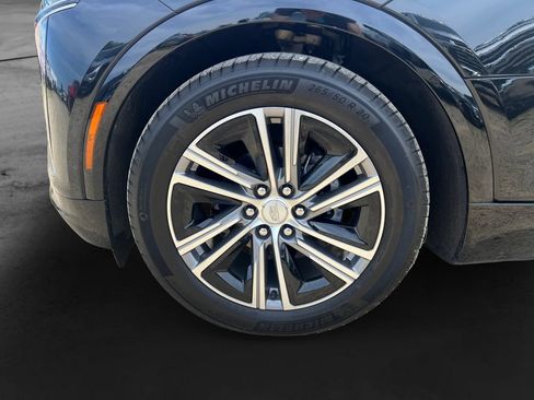Used 2024 Cadillac Lyriq Luxury AWD/4WD image 13