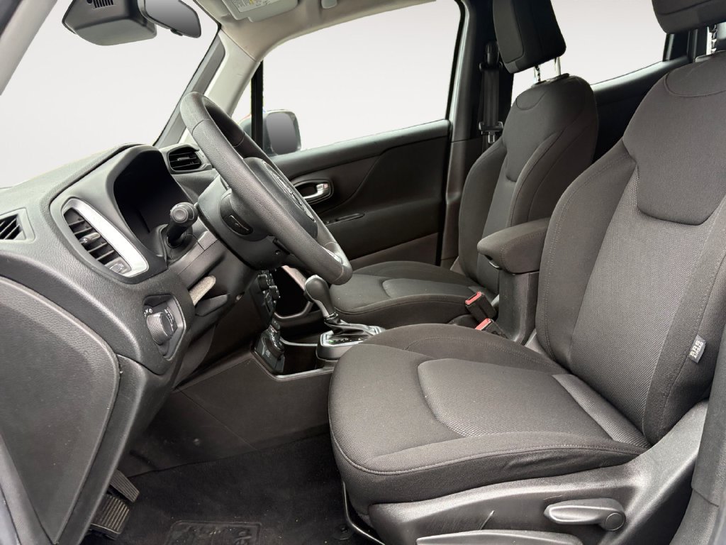 Used 2021 Jeep Renegade Sport AWD/4WD image 9