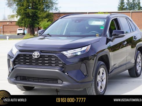 Used 2025 Toyota RAV4 XLE w/ Convenience Package image 1