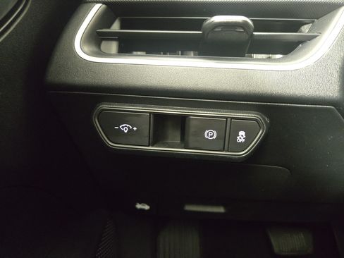 Used 2025 Kia K4 FWD image 28