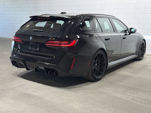 Used 2026 BMW M5 Touring w/ M Driver's Package image 9