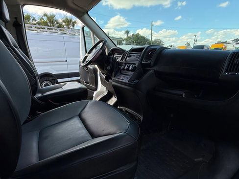 Used 2017 RAM ProMaster 2500 image 19