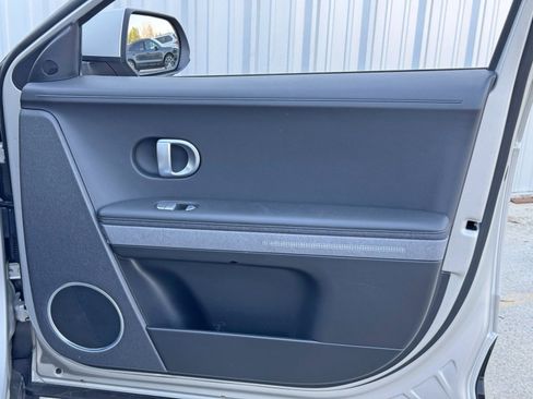 Used 2023 Hyundai Ioniq 5 SEL image 40