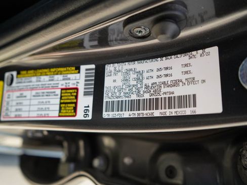 Used 2022 Toyota Tacoma TRD Off-Road w/ Technology Package image 40