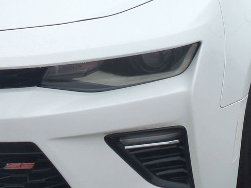 Used 2016 Chevrolet Camaro SS image 11