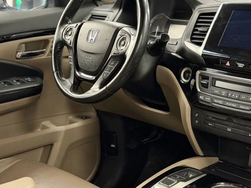 Used 2016 Honda Pilot Elite image 12