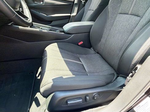 Used 2025 Honda Accord Sport image 35