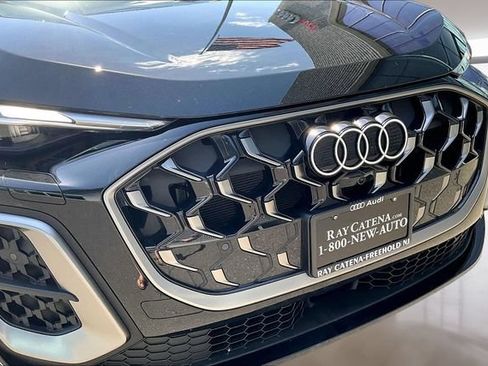 Used 2025 Audi Q5 Premium w/ Convenience Package AWD/4WD image 33