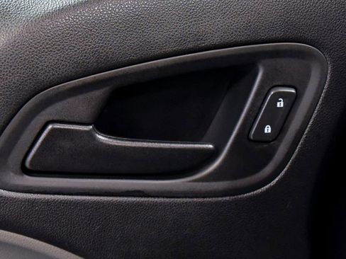 Used 2020 Chevrolet Colorado W/T w/ WT Convenience Package image 15