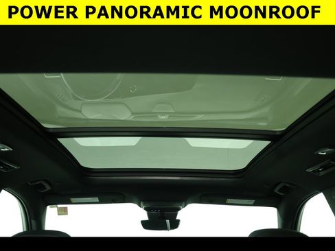 Used 2024 Chevrolet Traverse RS w/ LPO, Floor Liner Package image 3