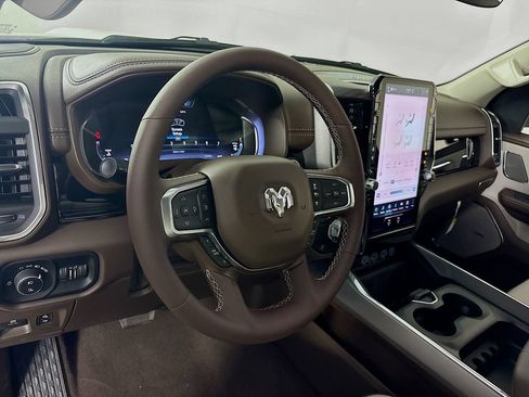 Used 2025 RAM 1500 Laramie RWD image 12