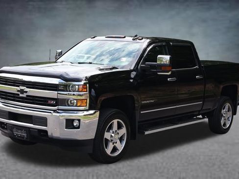 Used 2016 Chevrolet Silverado 2500 LTZ w/ Duramax Plus Package AWD/4WD image 26