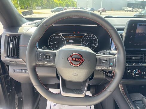 New 2026 Nissan Pathfinder Rock Creek w/ Rock Creek Premium Package AWD/4WD image 9