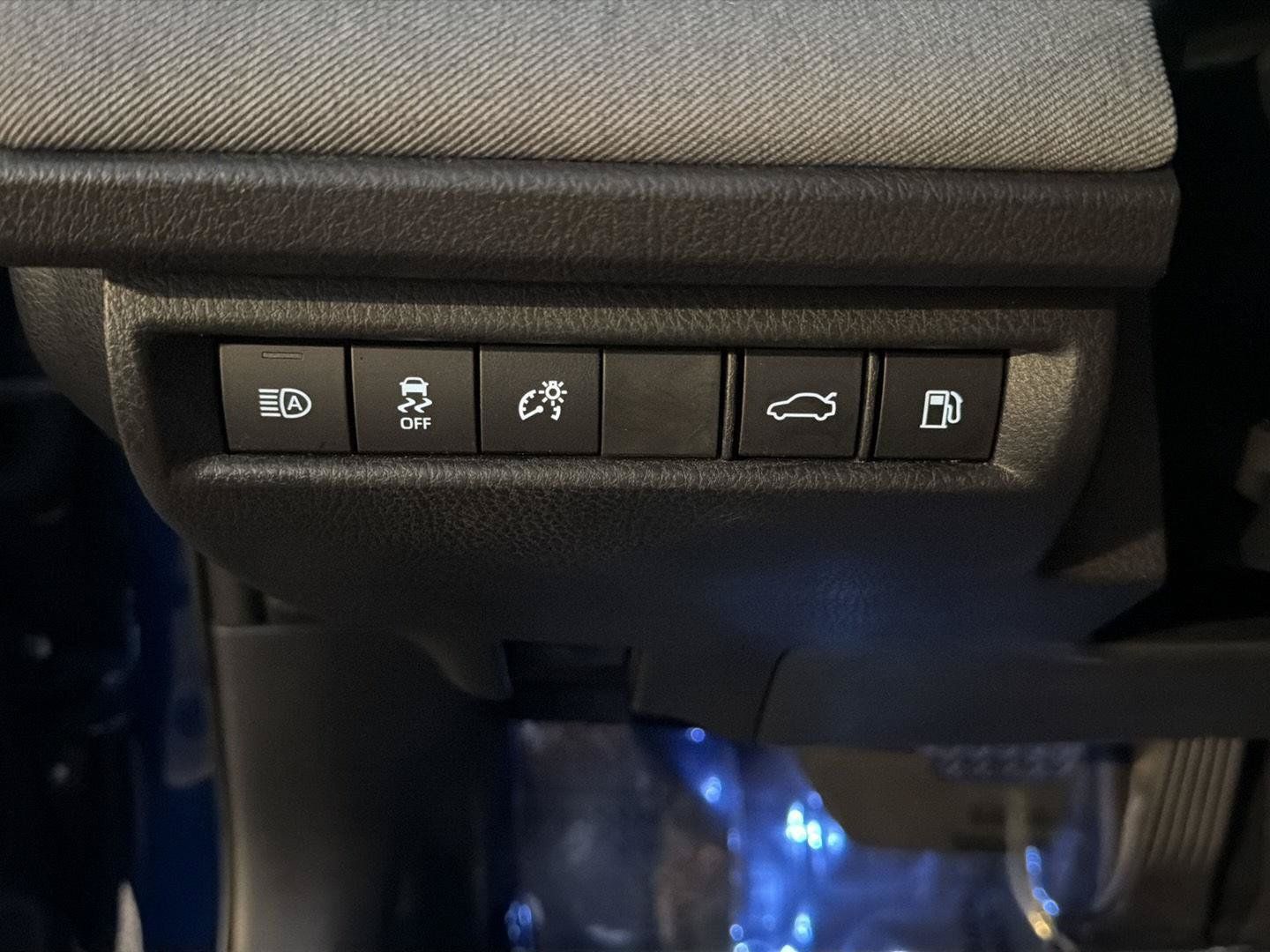 Certified 2025 Toyota Camry LE w/ Convenience Package FWD image 19